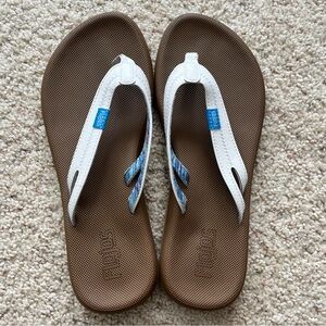 Flojos White Flip Flops Sandals Vacation Summer Beach Women’s 9
